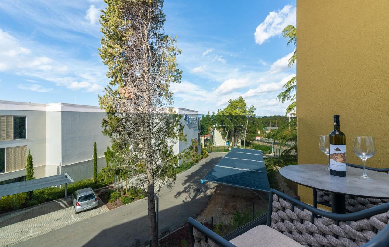 Residence Center B&B Materada Пореч Екстериор снимка