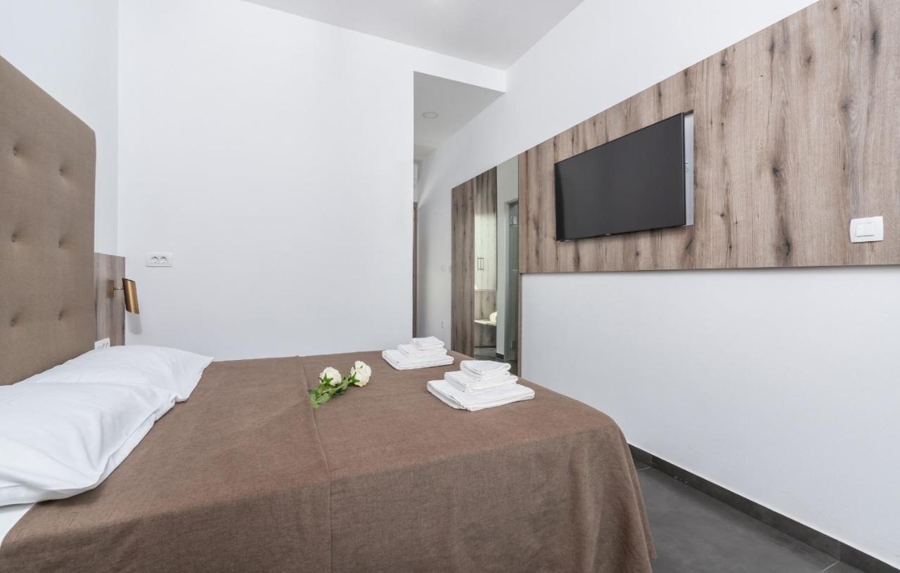 Residence Center B&B Materada Пореч Екстериор снимка