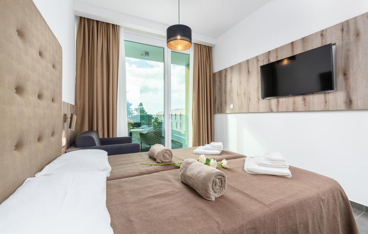 Residence Center B&B Materada Пореч Екстериор снимка