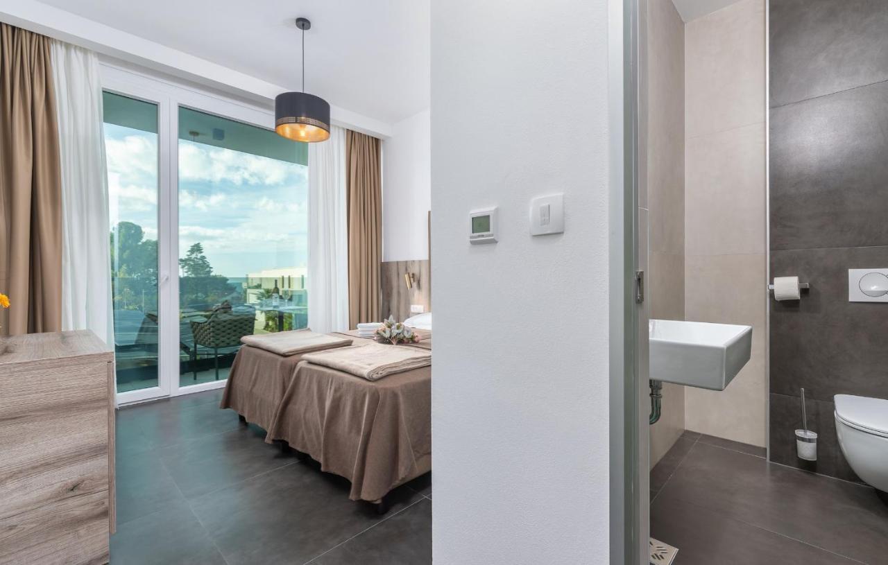 Residence Center B&B Materada Пореч Екстериор снимка